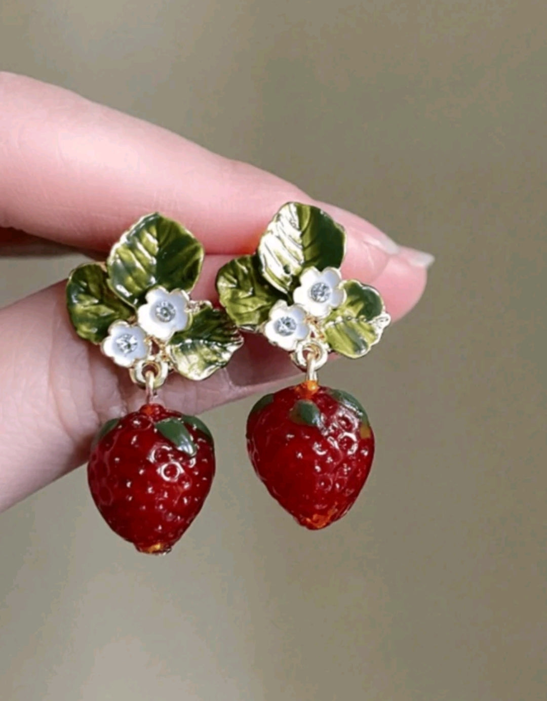 SWEET STRAWBERRIES